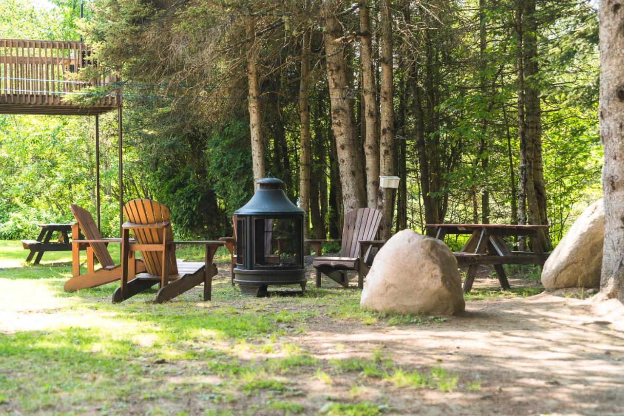 Au Sommet Du Fjord Hostel Sacre-Coeur Kültér fotó