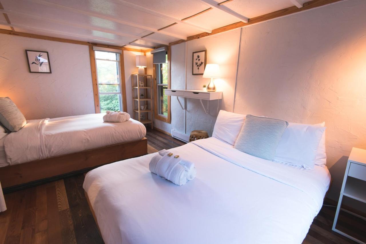 Au Sommet Du Fjord Hostel Sacre-Coeur Kültér fotó